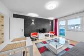 Wohnzimmer.jpg - Moderne 2-Zi-Whg. voll möbliert mitten in Nürnberg