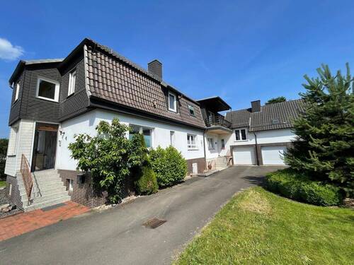 Außenansicht - 9 Zimmer Einfamilienhaus zum Kaufen in Waldeck