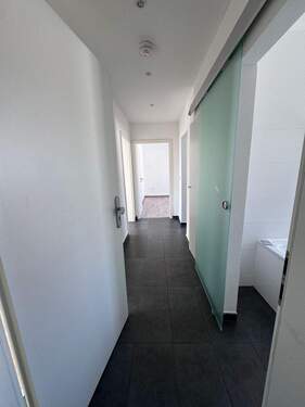 IMG_5760.JPG - 4 Zimmer Wohnung mit Balkon in Wolfen