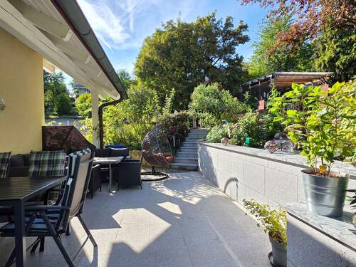 Terrasse - 6 Zimmer Einfamilienhaus zum Kaufen in Coburg