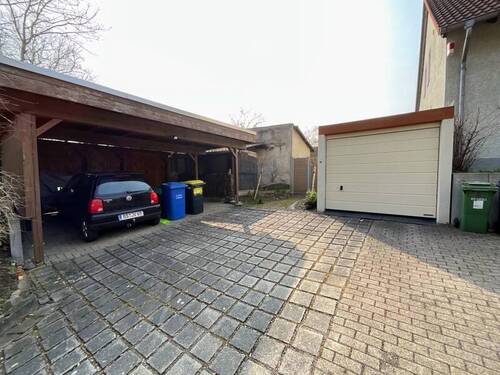Carport - Mehrfamilienhaus, Wohnhaus mit 257,50 m&sup2; in Braunschweig zum Kaufen