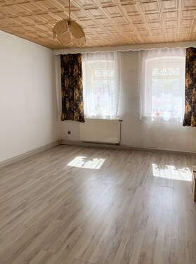 Zimmer EG - 4 Zimmer Reihenmittelhaus zum Kaufen in Apolda