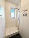 Dusche mit Fenster - 
