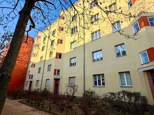 Straßenansicht - 