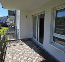 Kirkel, zentrale Ortslage, gut geschnittene Wohnung mit Balkon und Garage