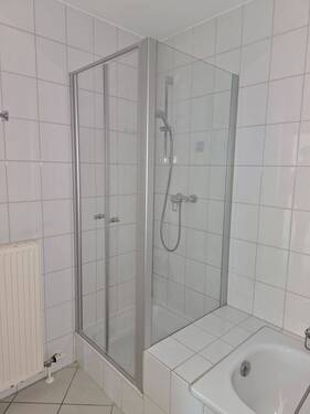 Bad - Etagenwohnung mit 81,00 m&sup2; in Kirkel zur Miete