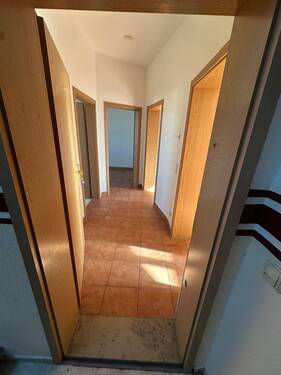 Flur.jpg - 2 Zimmer Etagenwohnung zur Miete in Weißenfels
