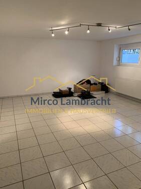 großer Kellerraum - 