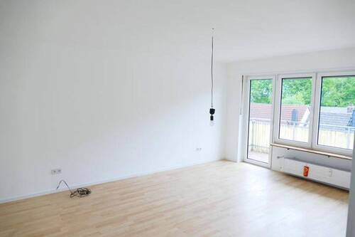 Zimmer mit Zutritt Balkon - Terrassenwohnung mit 100,00 m² in Rodalben zur Miete
