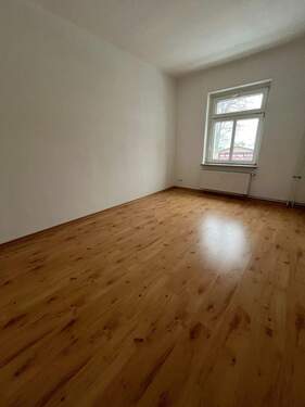Wohnzimmer - 2 Zimmer Etagenwohnung in Halle (Saale)