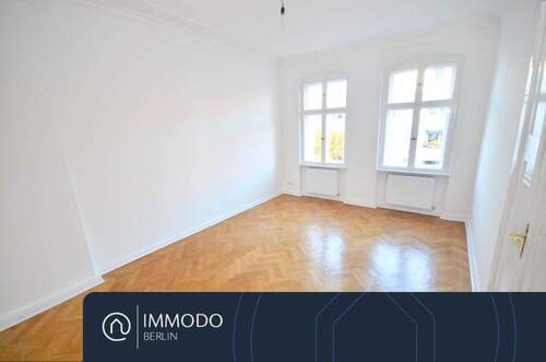 Wohnzimmer - 3 Zimmer Etagenwohnung zum Kaufen in Berlin