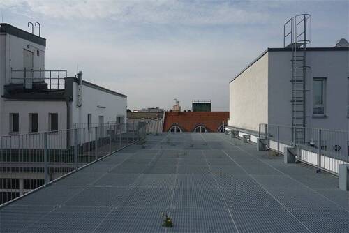 DSC07512 - Büro mit sehr großer Terrasse zu mieten