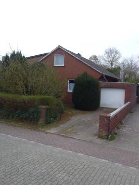 Garage / Auffahrt - 