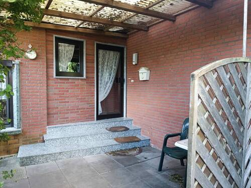 Eingang - 6 Zimmer Einfamilienhaus zum Kaufen in Bockhorn