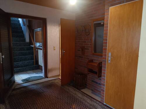 Flur - 6 Zimmer Einfamilienhaus in Bockhorn