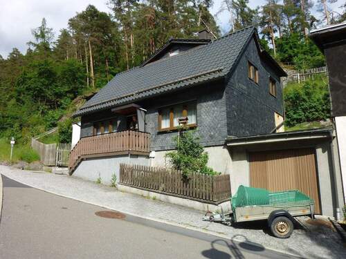ansicht - 5 Zimmer Einfamilienhaus zum Kaufen in Gräfenthal