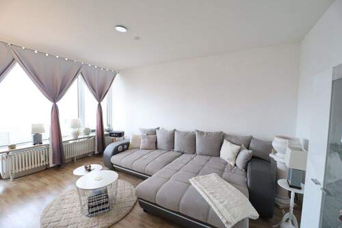 Wohnzimmer - 3 Zimmer Etagenwohnung in Köln / Poll