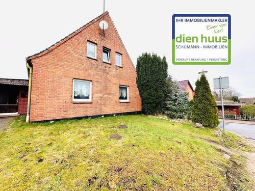 Einfamilienhaus mit weitläufigem Grundstück - 