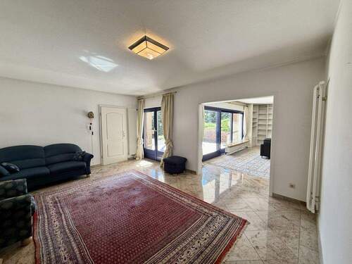 Esszimmer - 7 Zimmer Bungalow in Lage