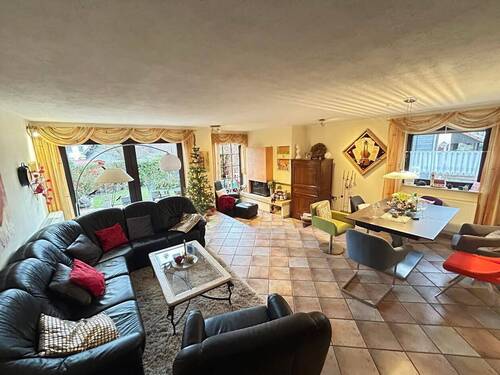 Wohnzimmer - 5 Zimmer Doppelhaushälfte zum Kaufen in Sprockhövel