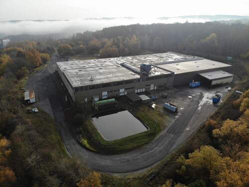 Luftaufnahme mit Löschteich - 