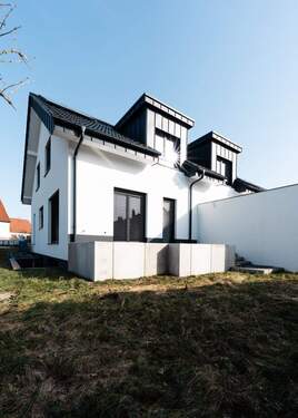 Gartenansicht - 7 Zimmer Doppelhaushälfte in Detmold / Diestelbruch