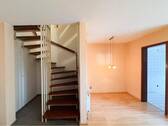 Treppen / Essbereich - 