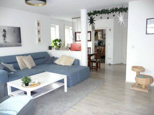 Bild 2 - 5 Zimmer Doppelhaushälfte zum Kaufen in Schirmitz