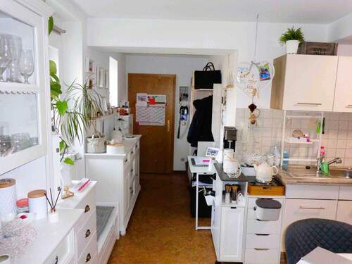 Küche und Eingangsbereich.JPG - 