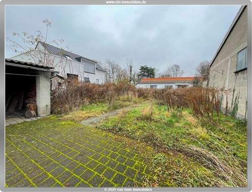 Hintere Außenansicht - +++Abrissgrundstück mit 924 m² Fläche für Bauträger und Bauentwickler+++