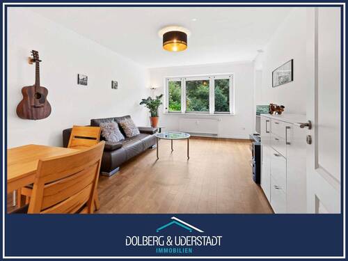 Titelfoto - Hochwertige 3 Zimmer EG Wohnung im Grünen mit Terrasse, ca. 35 Minuten zur City mit der U-Bahn U1