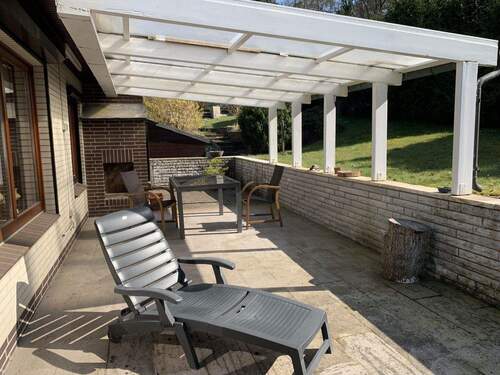 Südterrasse mit Außenkamin - 