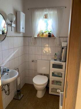 Gäste-WC im Erdgeschoss - 