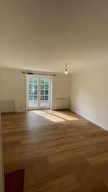 Helles Wohnzimmer zum Süden - 5 Zimmer Einfamilienhaus in Bad Bevensen