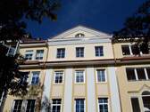 Südansicht - Traumhafte Altbauwohnung im Nibelungenviertel