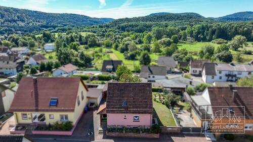 Luftbild mit Ausblick ins Wiesental - 