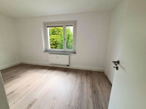 Kinderzimmer, Ostfenster - 