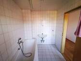 Bad - 1 Zimmer Etagenwohnung in Naumburg (Saale)