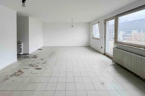 Wohnschlafzimmer - 1 Zimmer Etagenwohnung zum Kaufen in Leverkusen