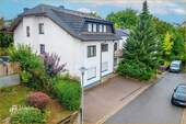 Strassenansicht - 9 Zimmer Mehrfamilienhaus, Wohnhaus zum Kaufen in Wiesloch / Baiertal