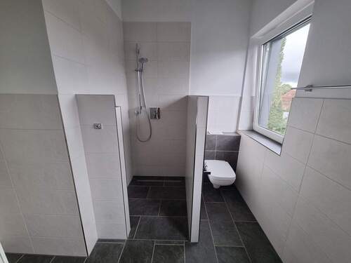Modernes Badezimmer - 