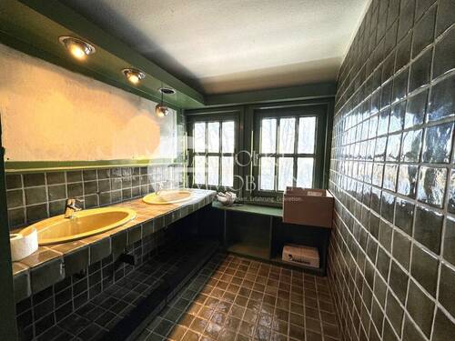 318.Haus.Innen.OG.Badezimmer - 
