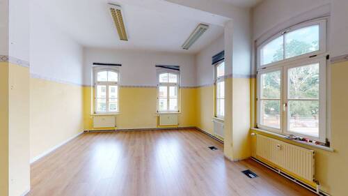 1 Büro 1-OG-Wittenberger-Straße-25 - 4 Zimmer Büro zur Miete in Torgau