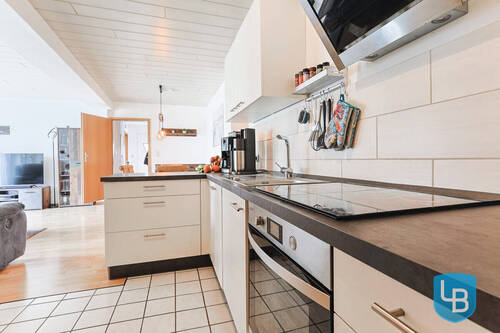 Offene Küche - 9 Zimmer Mehrfamilienhaus, Wohnhaus in Waabs / Kleinwaabs