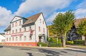 Außenansicht - Traditionsreiches Wohn- und Geschäftshaus mit Gaststätte und Entwicklungspotenzial