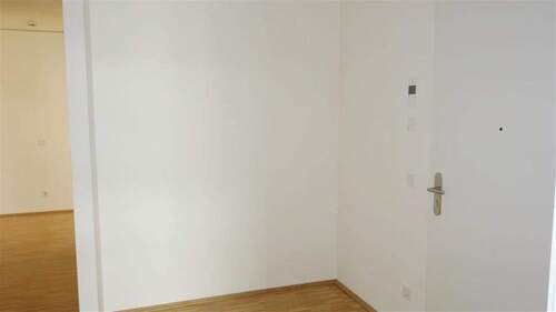Eingang mit Videosprechanlage - 