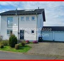 Freistehendes Einfamilienhaus mit Doppelgarage - Preist