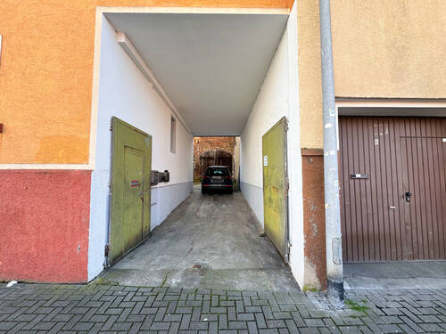 Hofeinfahrt - 
