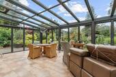 Wintergarten - Großzügiges Einfamilienhaus mit 10.000 m² Grundstück & Wintergarten