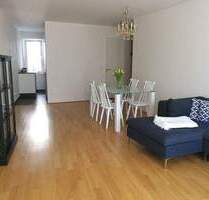 Schöne, helle 3 Zimmerwohnung in Stuttgart Vaihingen, Uni